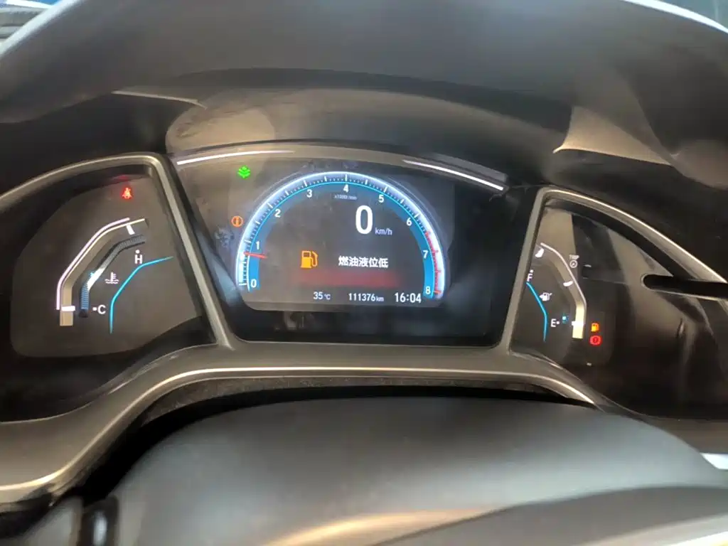 Honda Civic 2017 — фото 12