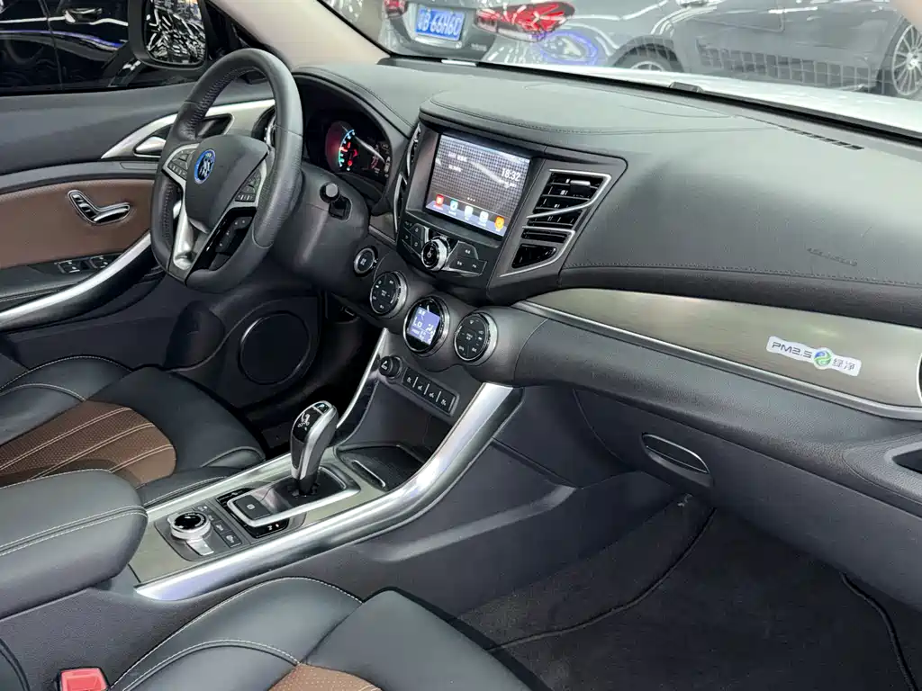 BYD Song New Energy 2018 — фото 18