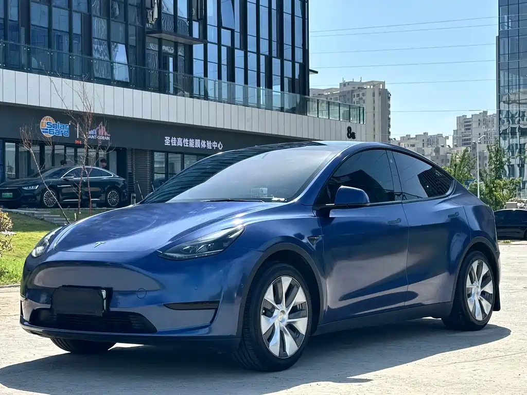 Tesla Model Y 2022 — фото 1