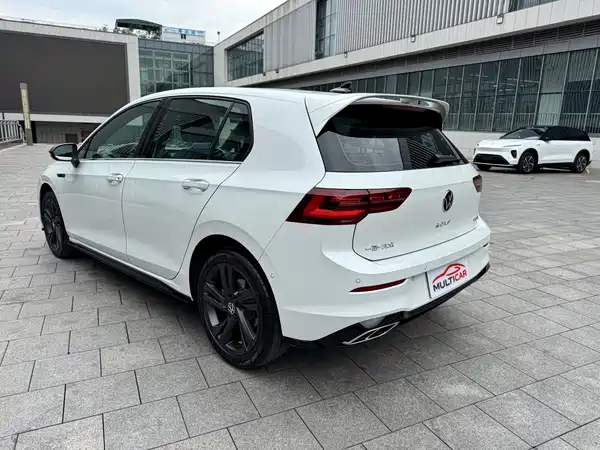 Volkswagen Golf 2023