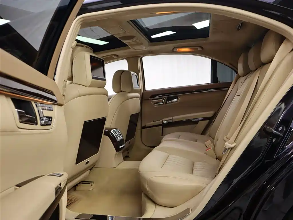 Mercedes-Benz S-Class 2010 — фото 26