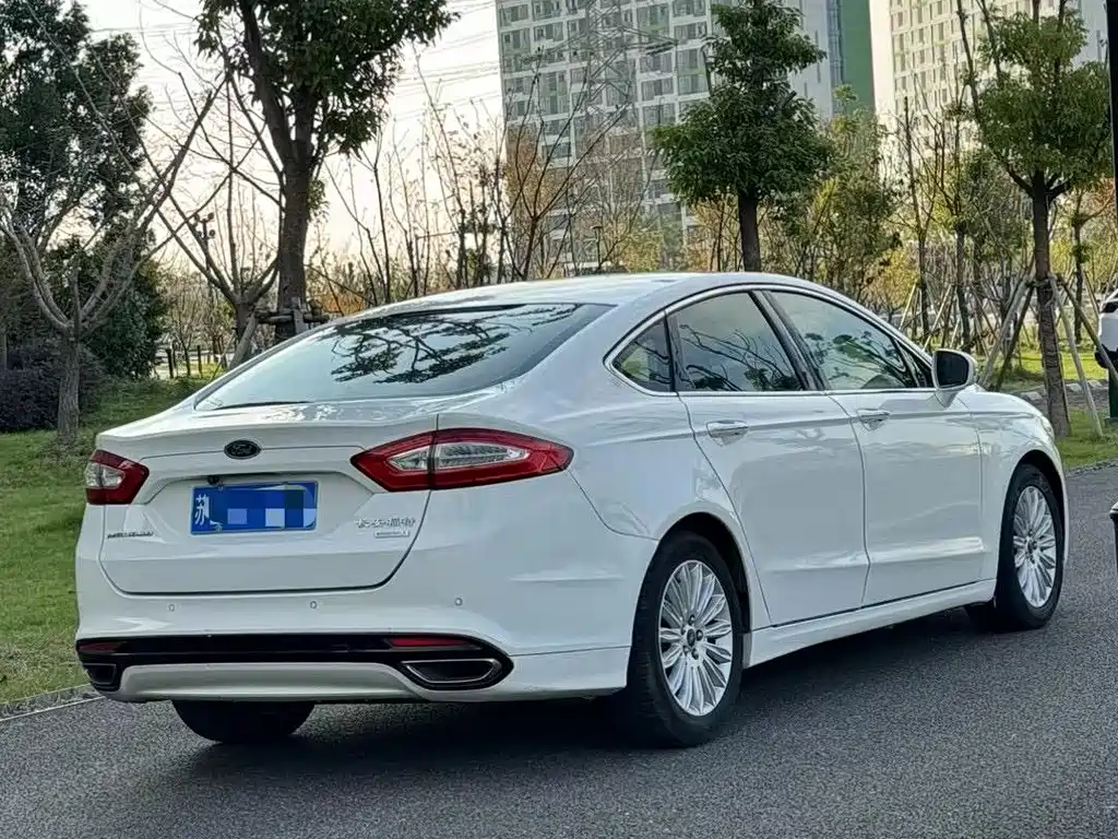 Ford Mondeo 2016 — фото 5