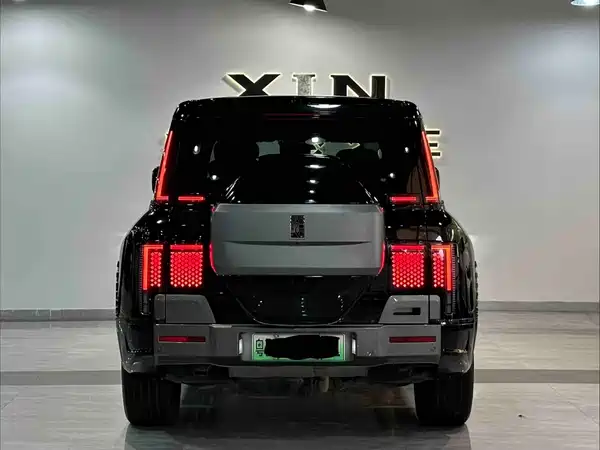 Yangwang U8 2026