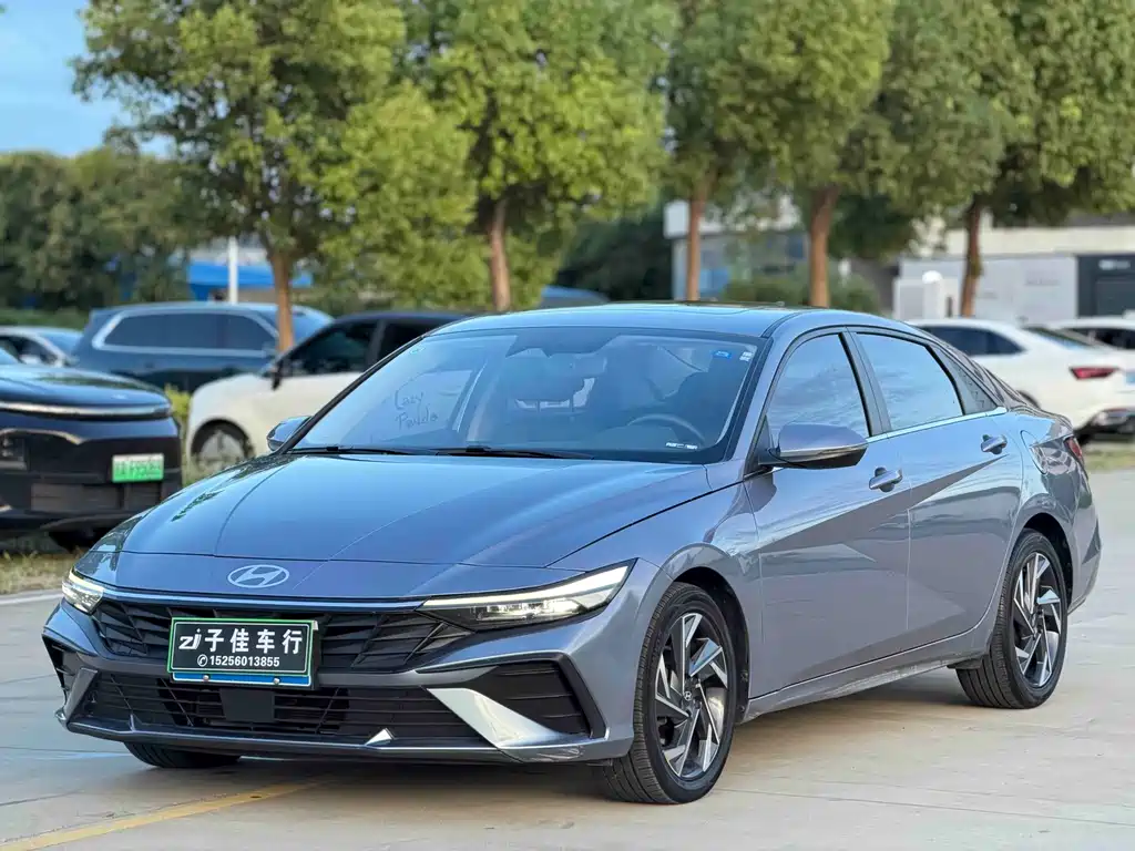 Hyundai Elantra 2024