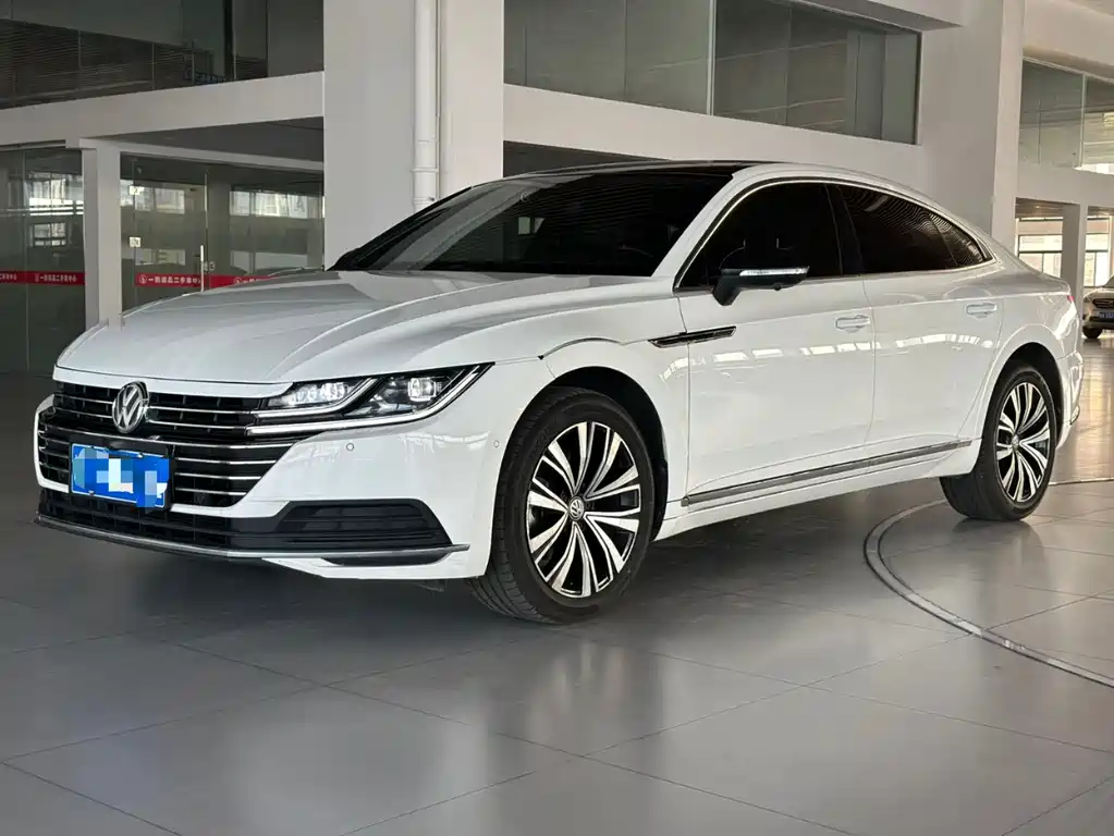 Volkswagen CC 2020 — фото 1