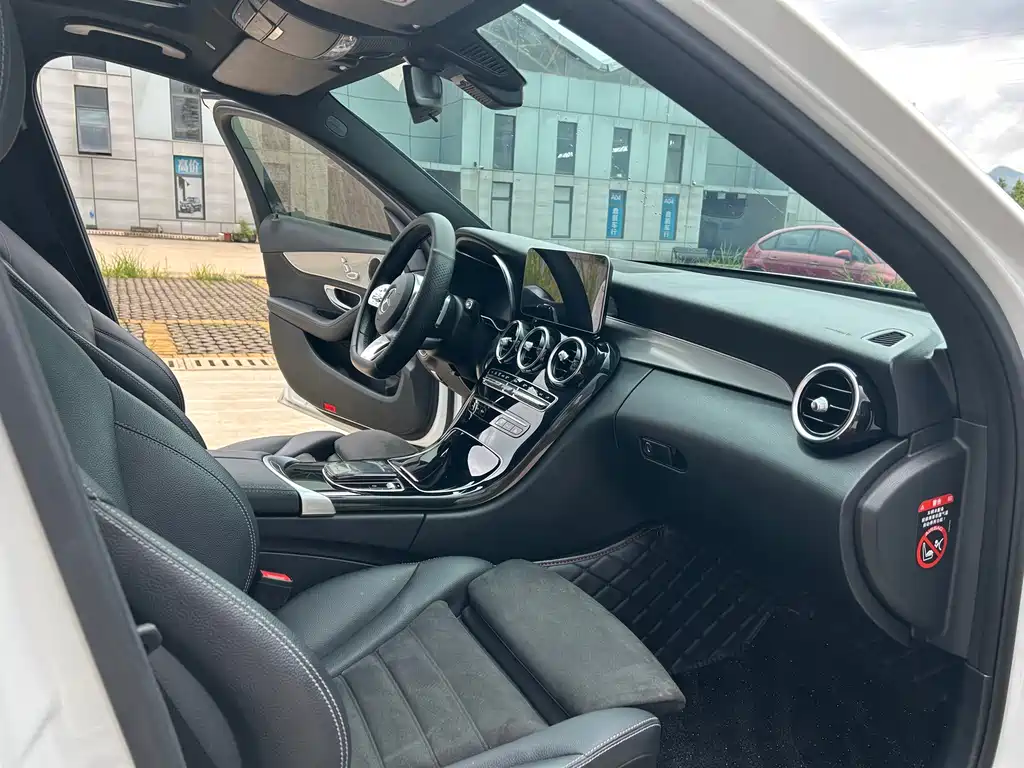 Mercedes-Benz C-Class 2020 — фото 11