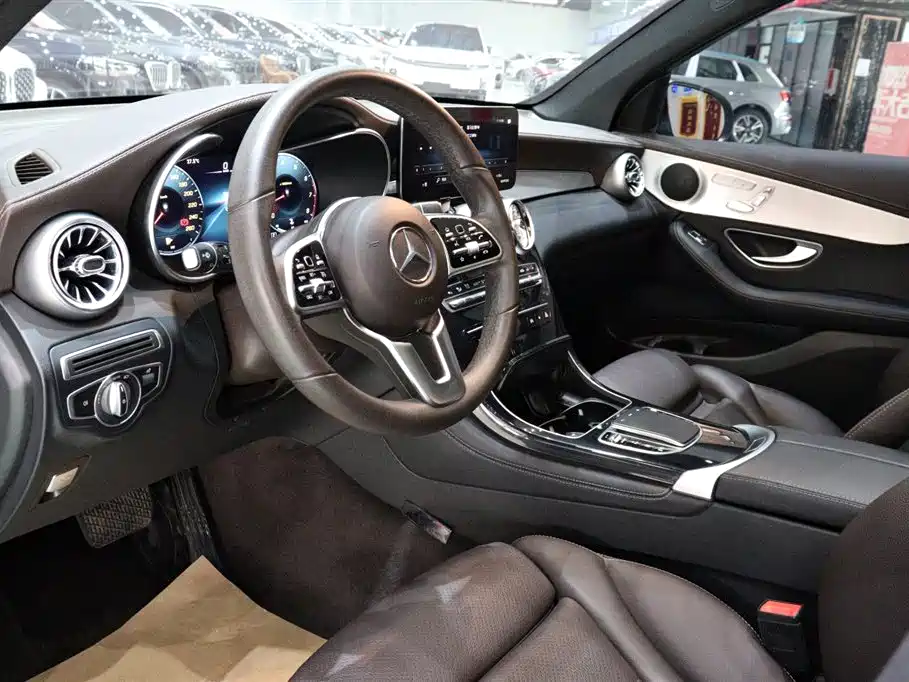 Mercedes-Benz GLC 2021