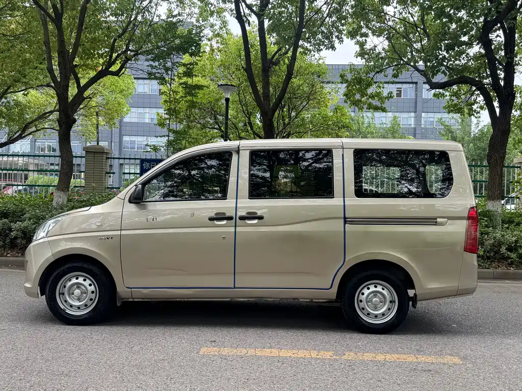 Wuling Rongguang V 2019 — фото 3