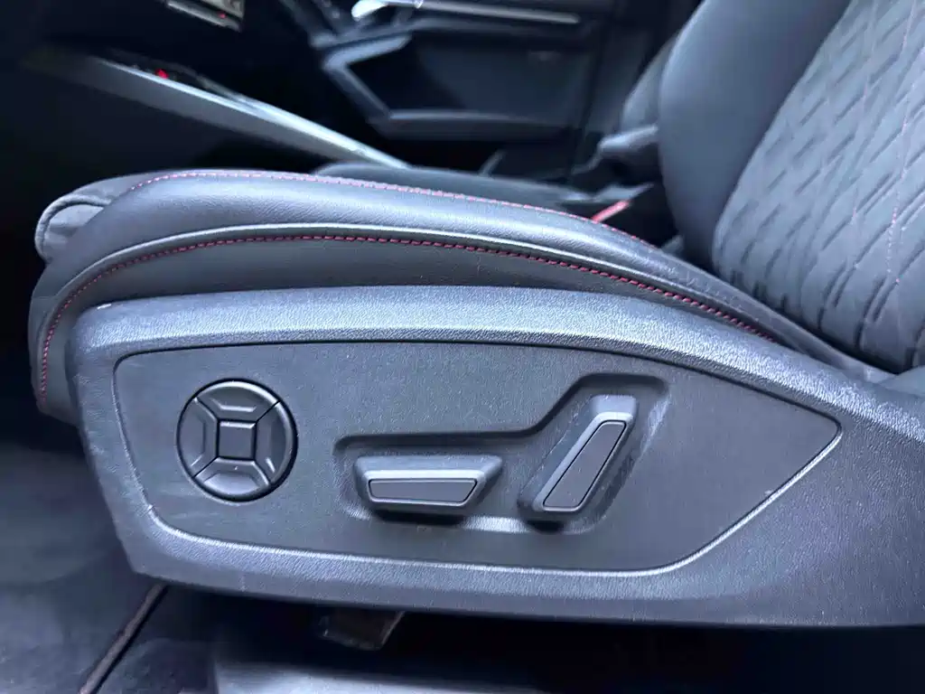 Audi A3 2022 — фото 17