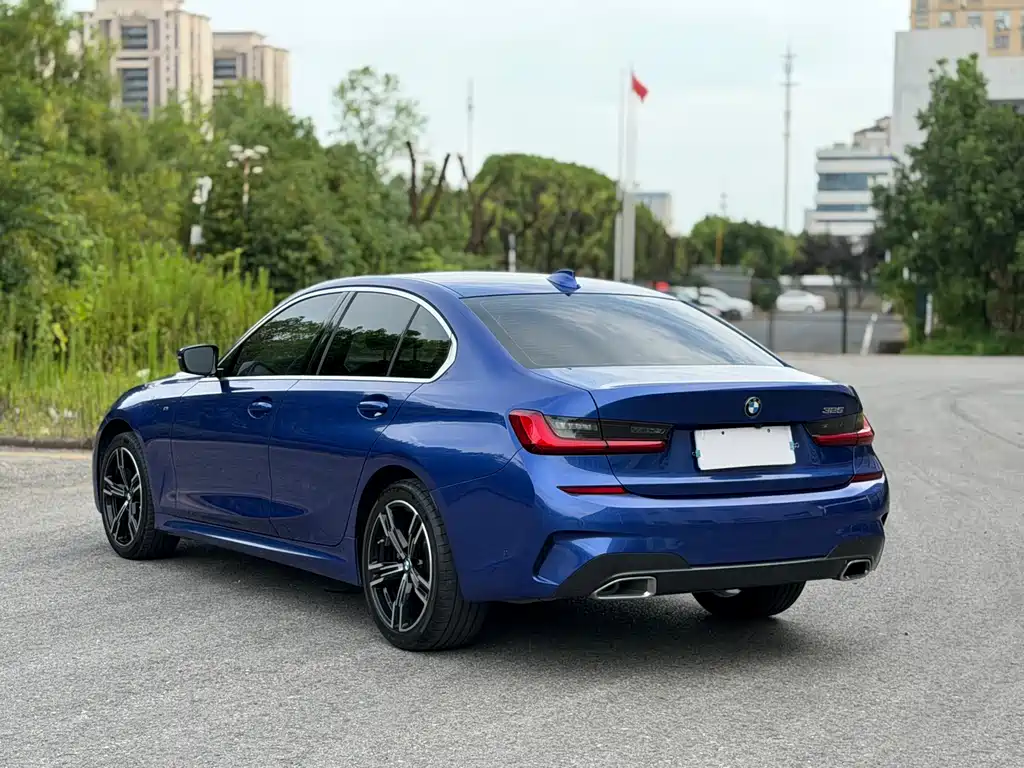 BMW 3 Series 2021