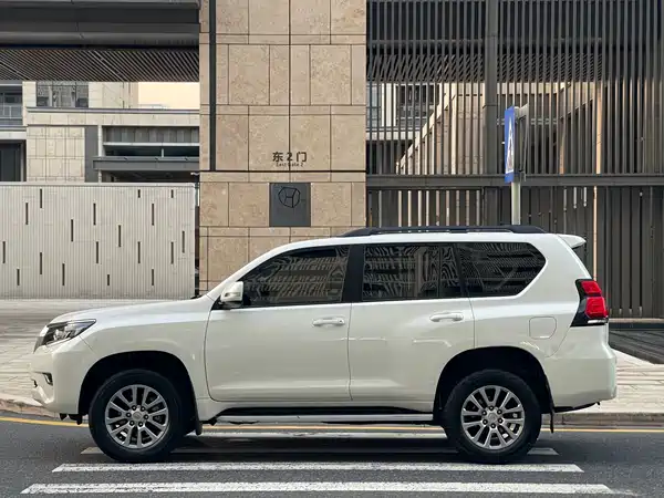 Toyota Prado 2018