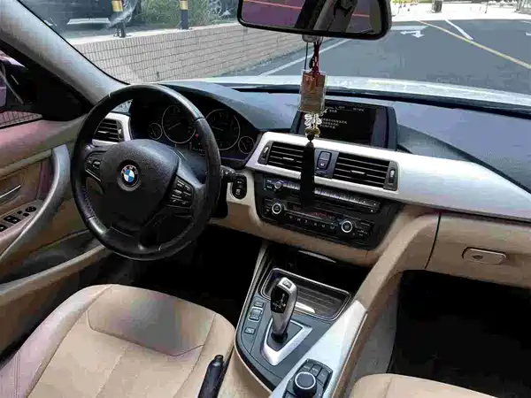 BMW 3 Series 2015