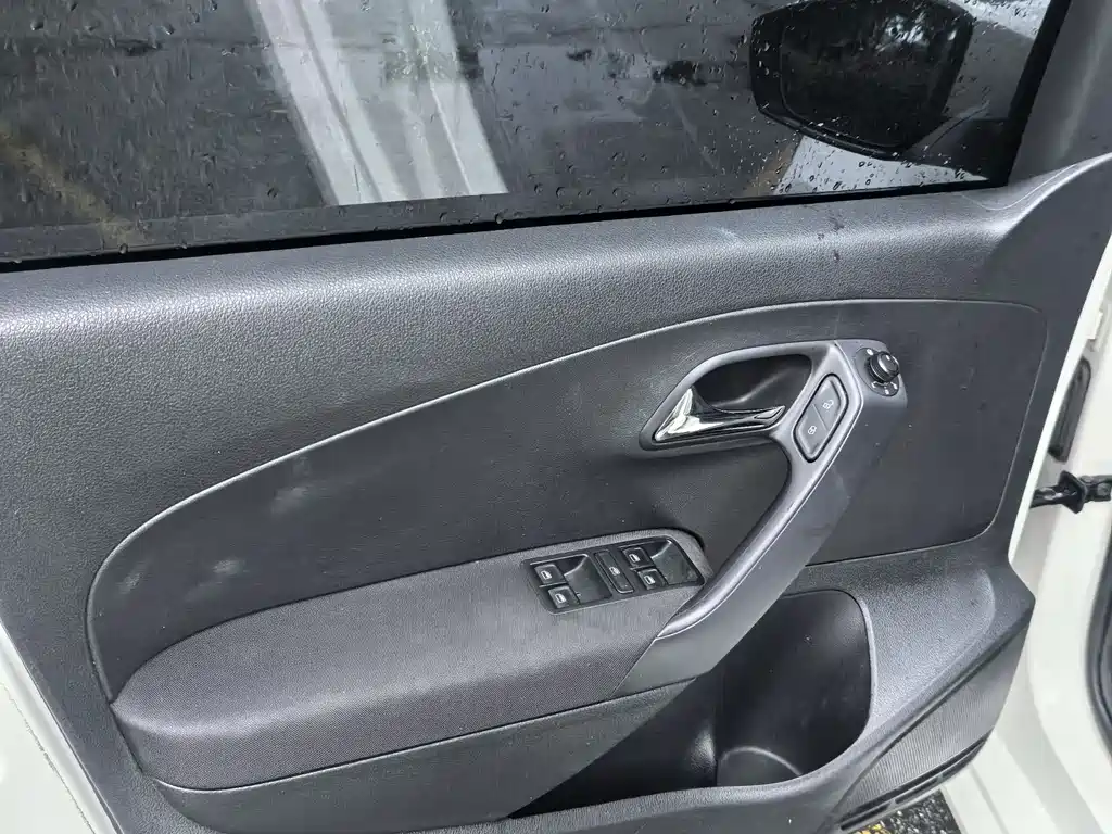 Volkswagen Polo 2015