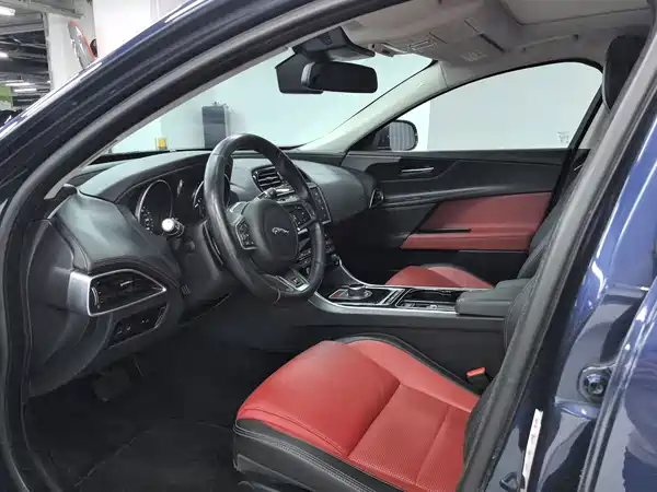 Jaguar XE 2016
