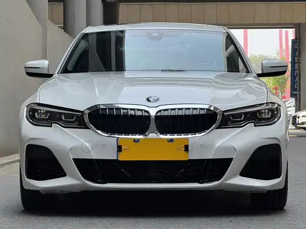 BMW 3 Series 2022