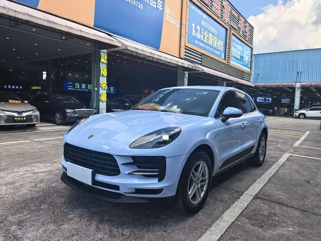 Porsche Macan 2019 — фото 1