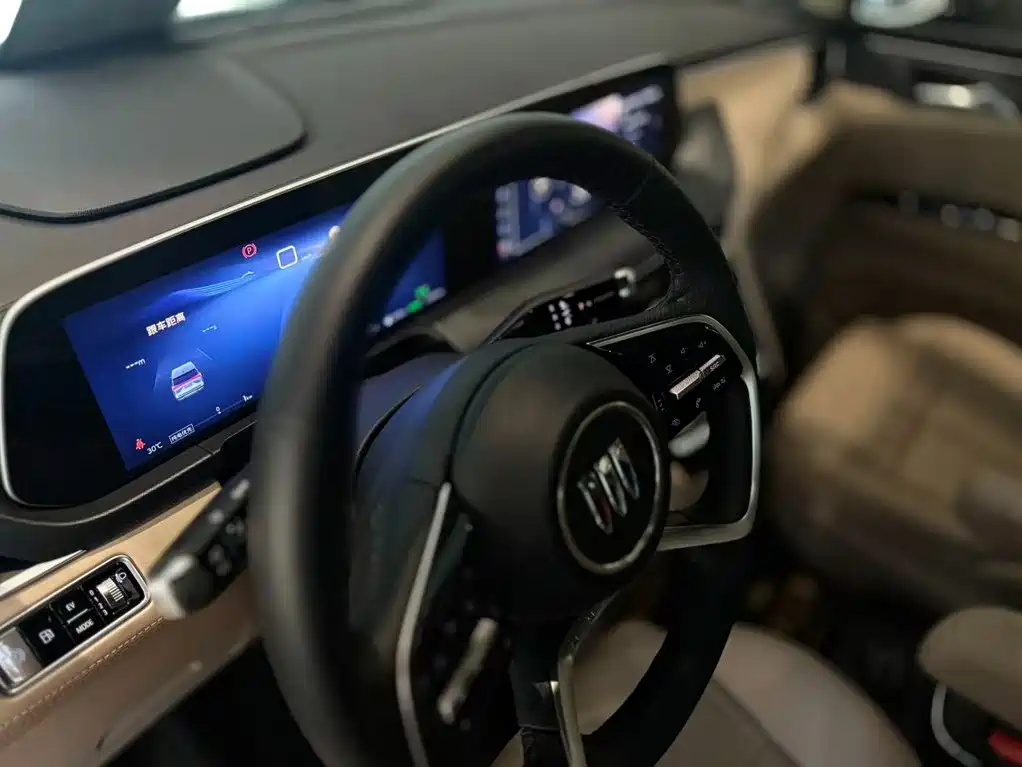 Buick GL8 New Energy 2025 — фото 12