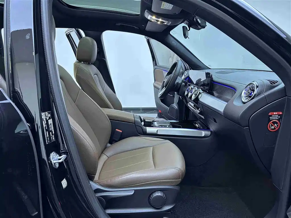 Mercedes-Benz GLB 2023 — фото 10