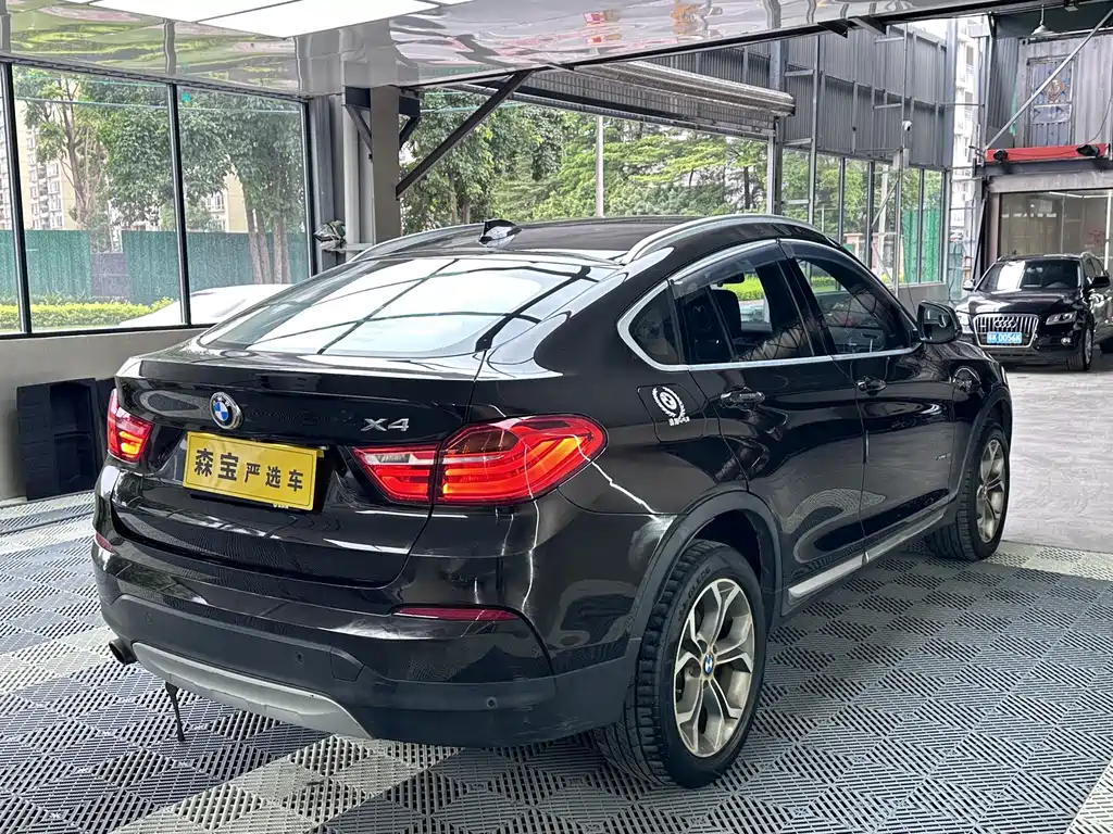 BMW X4 2016 — фото 8