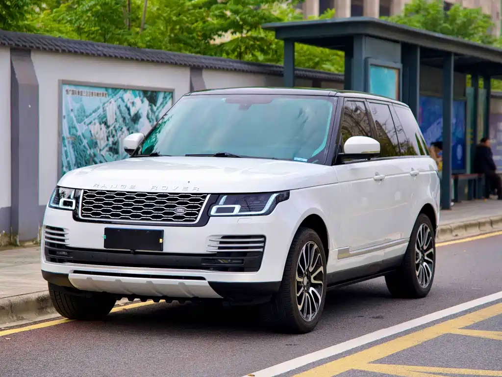 Land Rover Range Rover 2017 — фото 1