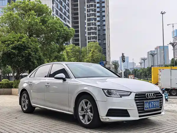 Audi A4L 2017