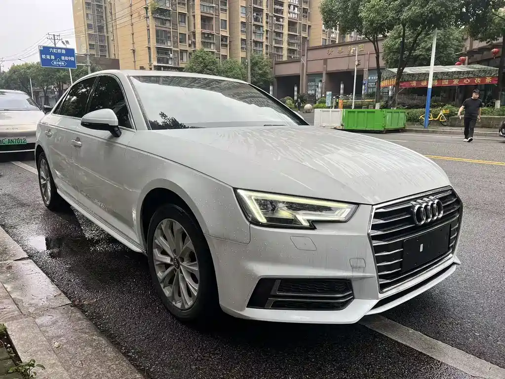 Audi A4L 2019 — фото 12
