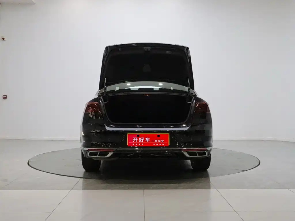 Volkswagen Magotan 2025