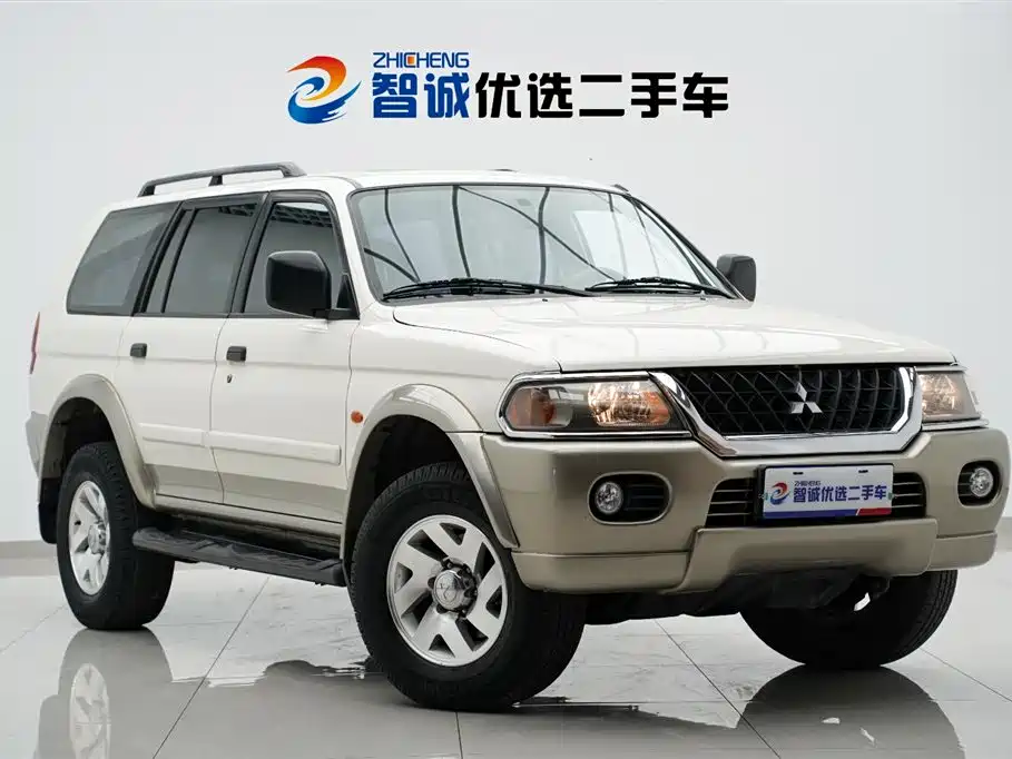 Mitsubishi Pajero Speed 2007 — фото 3