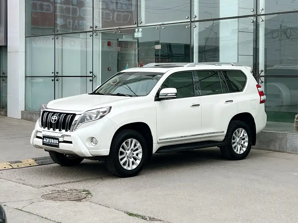 Toyota Prado 2018 — фото 1