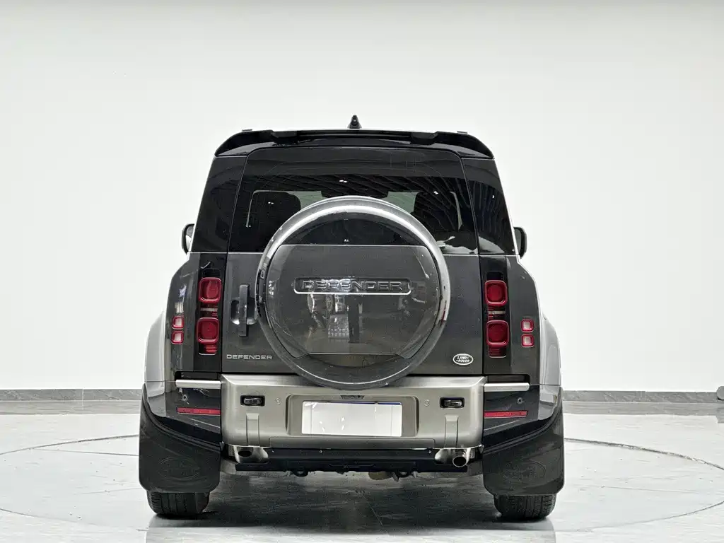 Land Rover Defender 2024 — фото 7