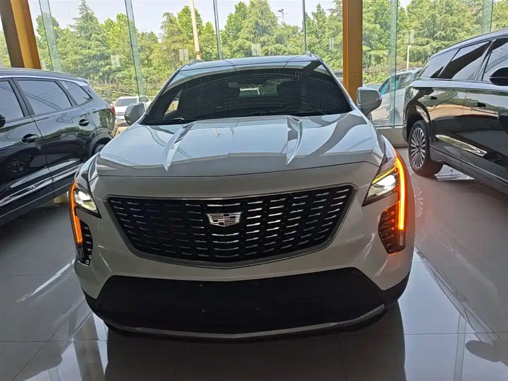 Cadillac XT4 2019 — фото 3
