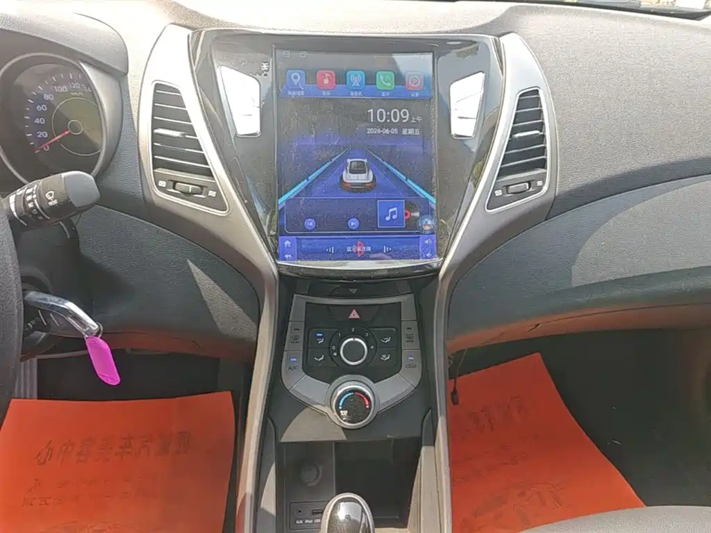 Hyundai Elantra Langdong 2016 — фото 13