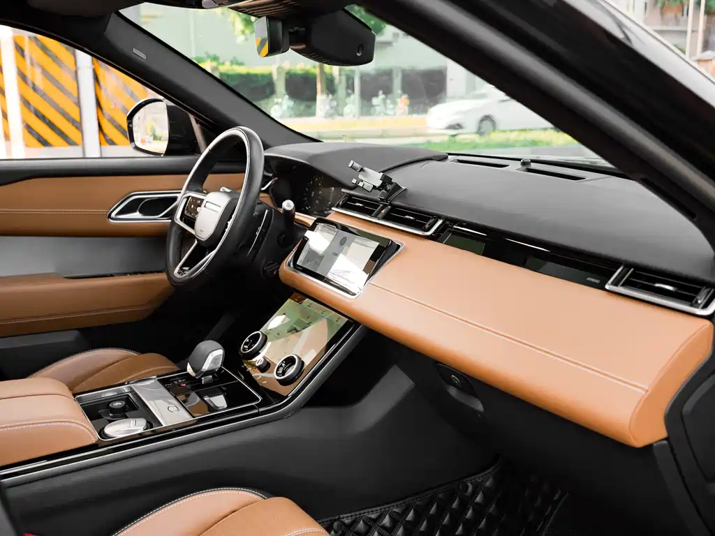 Land Rover Velar 2022 — фото 10
