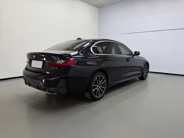 BMW 3 Series 2023