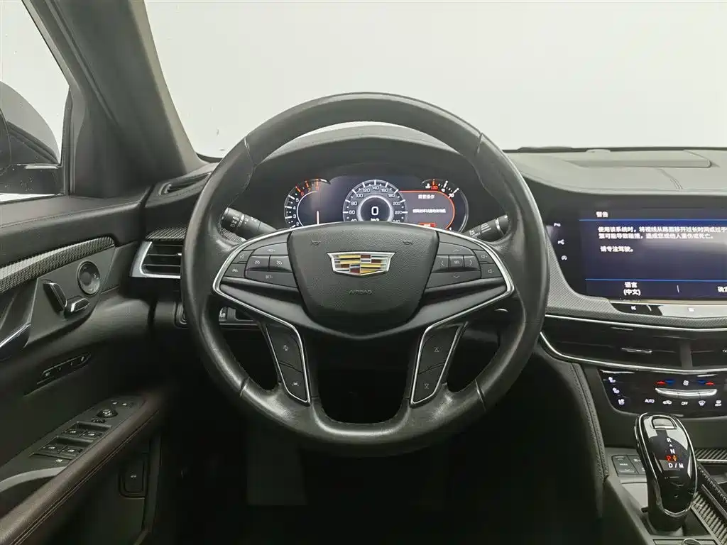 Cadillac CT6 2023 — фото 11