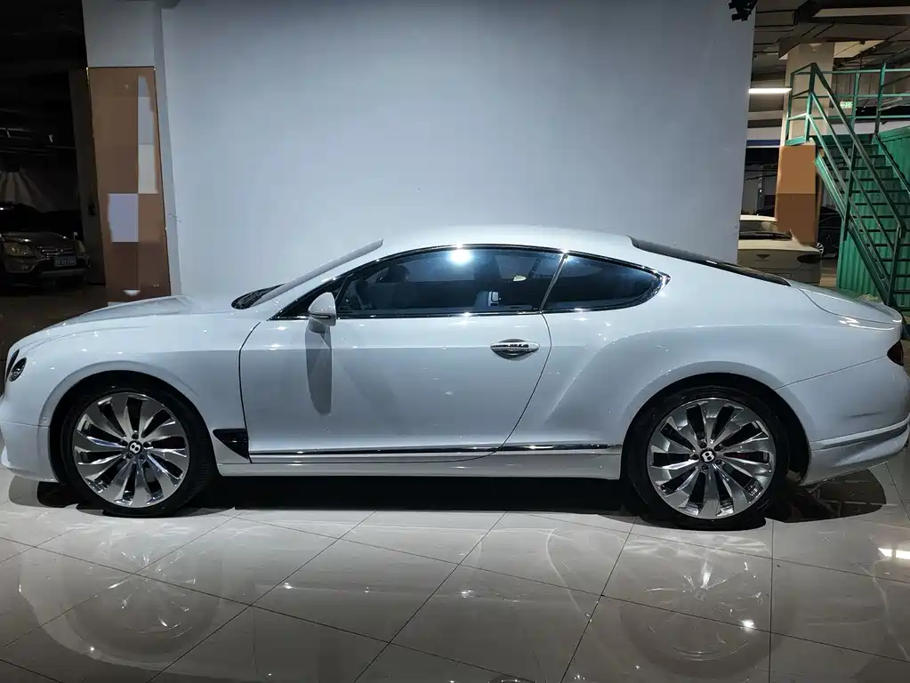 Bentley Continental 2015