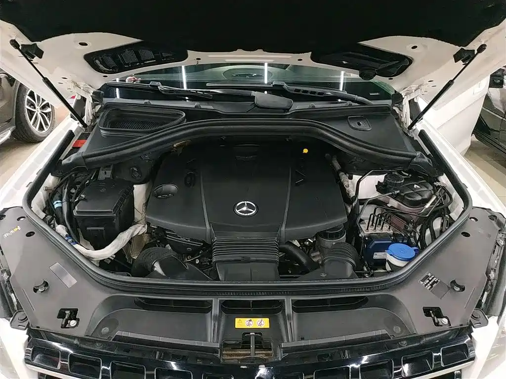 Mercedes-Benz M-Class 2015 — фото 10