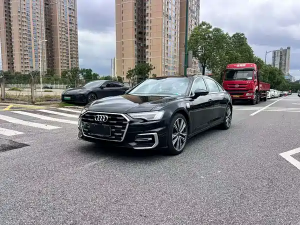 Audi A6L 2025