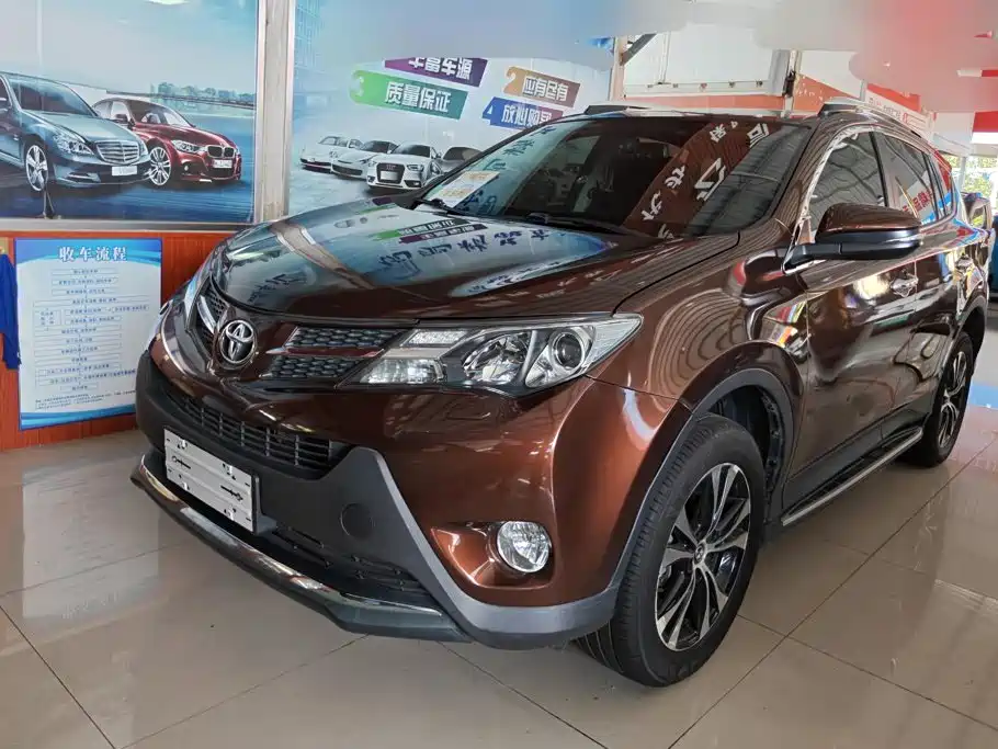 Toyota RAV4 2015