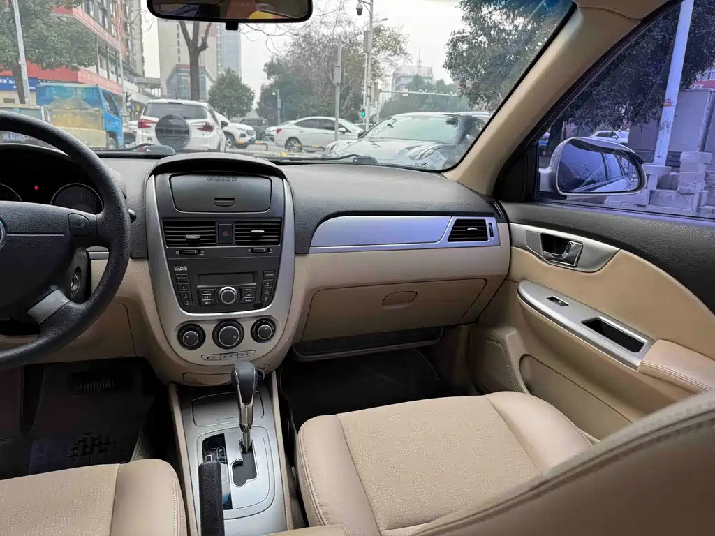 Buick Excelle 2014 — фото 11