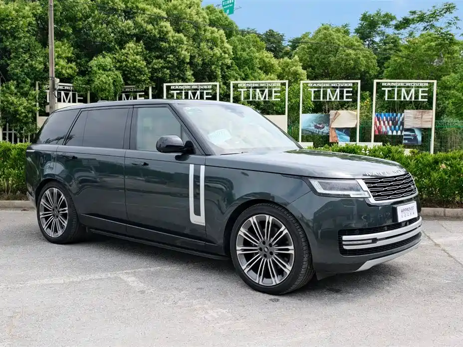 Land Rover Range Rover 2022 — фото 1