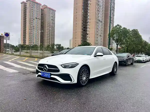 Mercedes-Benz C-Class 2024