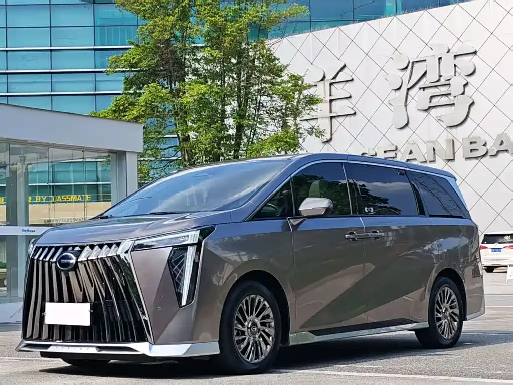 GAC Motor Trumpchi M8 2023 — фото 1