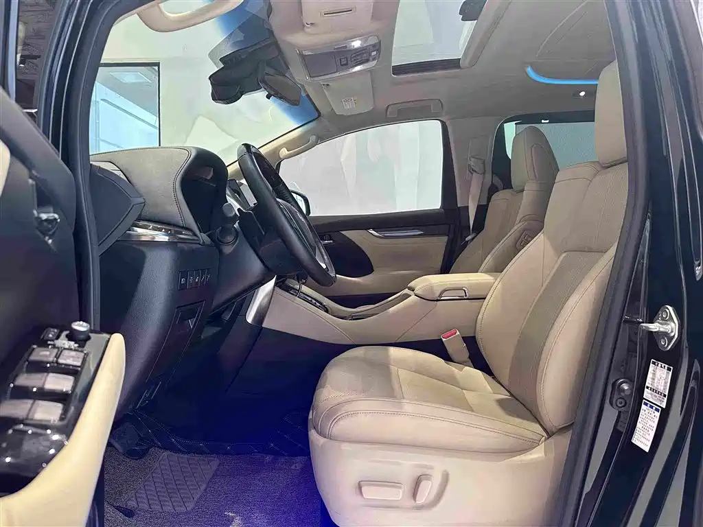 Toyota Vellfire 2022 — фото 4