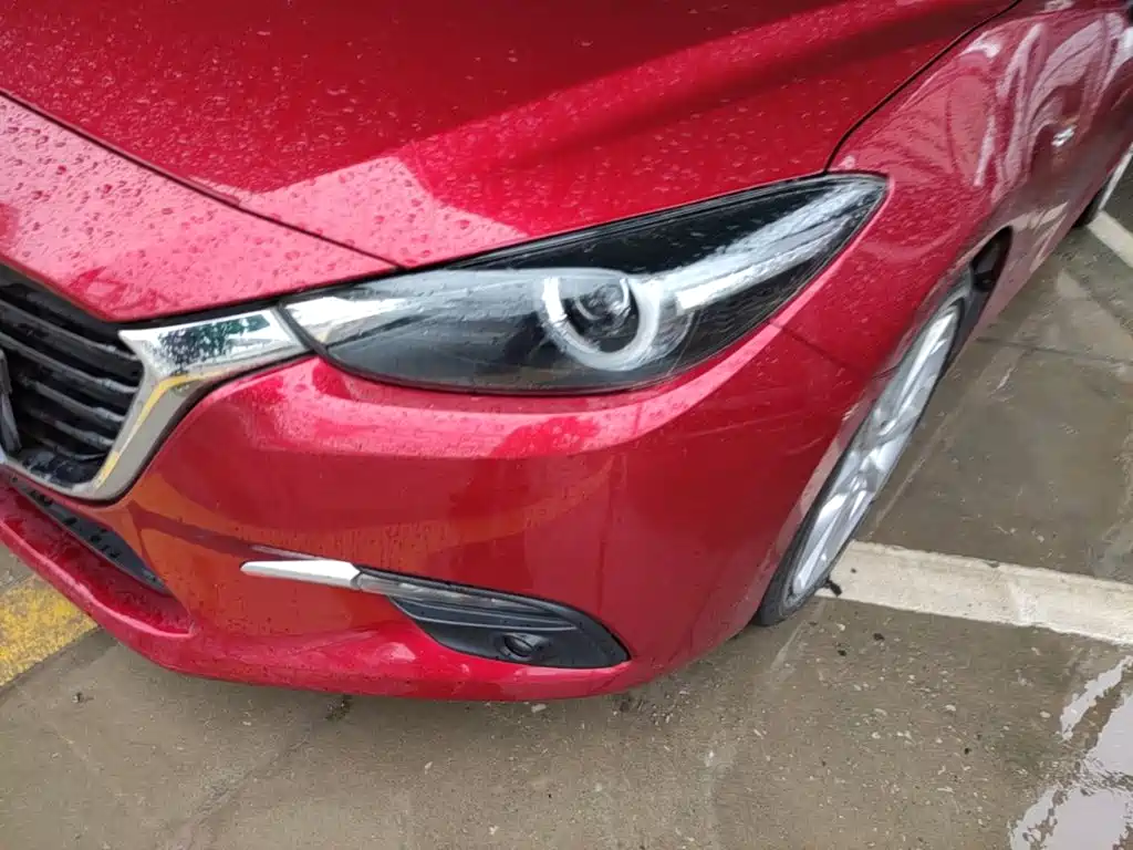 Mazda 3 Axela 2018 — фото 24