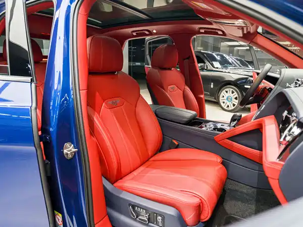 Bentley Bentayga 2021