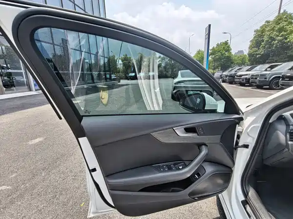 Audi A4L 2022