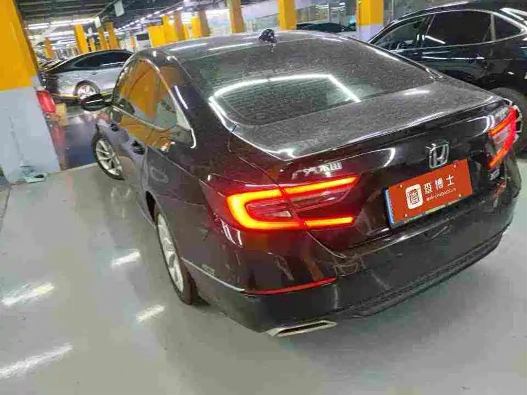 Honda Accord 2022 — фото 7