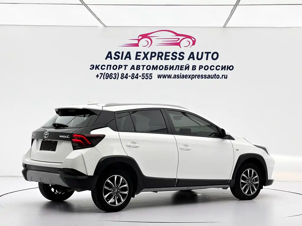 Toyota Yaris L 2022 — фото 4