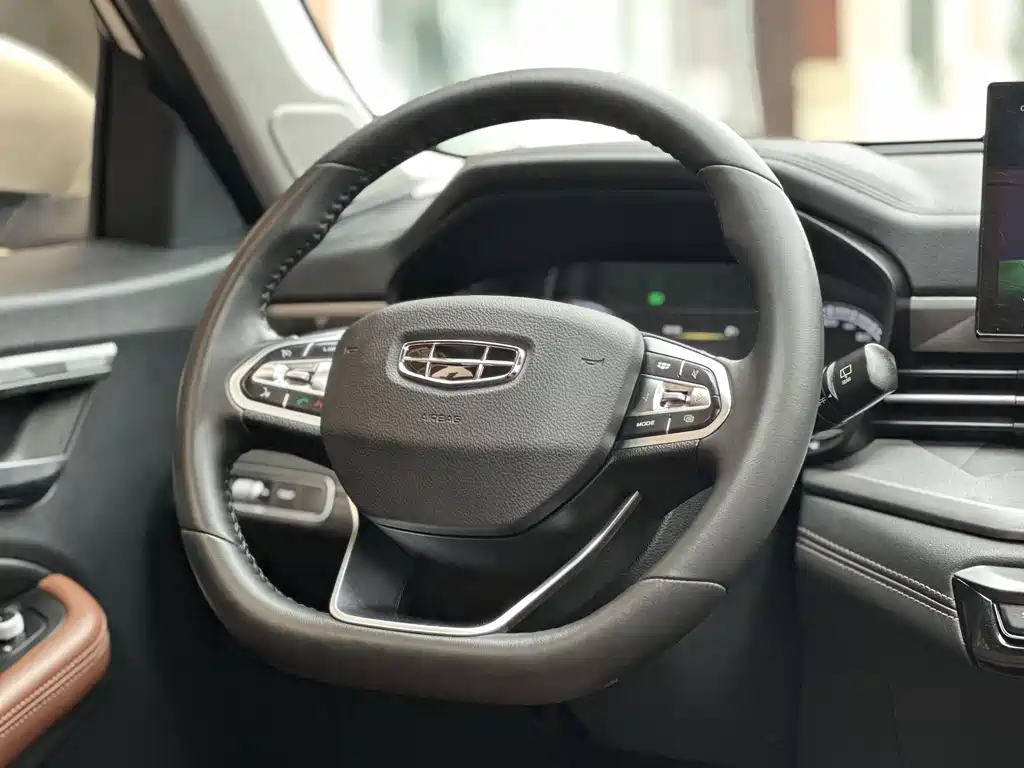 Geely Vision X6 2022 — фото 18